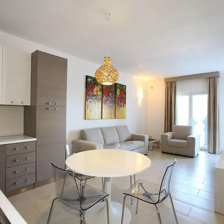 Dom wakacyjny Atena Mit Panoramapool By Interhome *